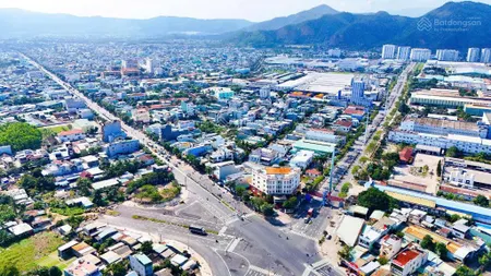 Duy nhất 1 lô góc 3 mặt tiền bàu vàng 1 & phạm văn ngôn tt quận liên chiểu chính chủ
