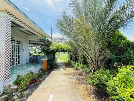 Bán đất 966m² giá 6.3 tỷ Xã Long Cang