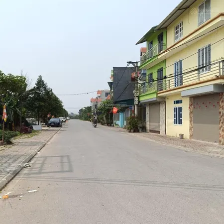 Mảnh đất nằm tại trung tâm đề trụ dương quang, hàng cực hiếm khuôn tiền nhỏ. thông gần reversible