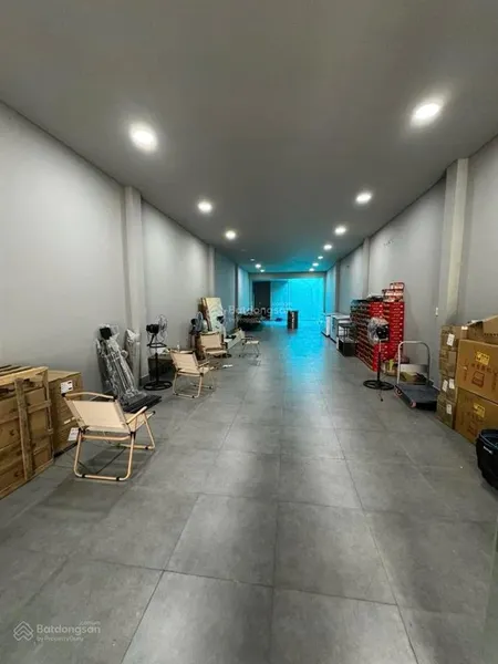 Mặt tiền bờ kè hoàng sa lê văn sỹ quận 3sổ 65m2 dài 2omkhu vực xây 5 tầng sân thượng