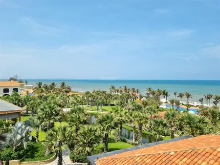 Mặt tiền lạc long quân ngay gần shophouse nova và bãi tắm bikini beach giá siêu tốt đầu tư
