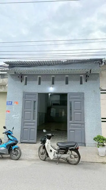 Bán nhà MT VŨNG VIỆT  3084.8m² ngang 5m giá 4.2 tỷ Phường Dĩ An : 0815422197