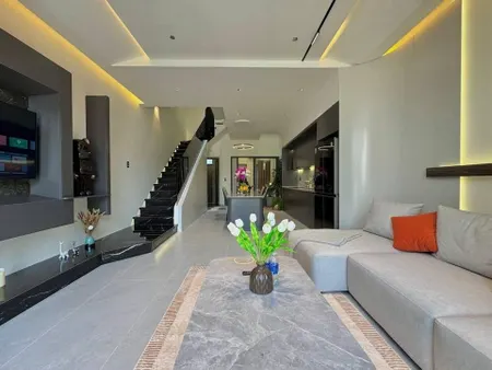 🏙️ Căn Nhà 3 Lầu – Full Công Năng | Trung Tâm TP Tân An | Chính Chủ - Sổ Hồng Riêng