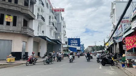 Nhà phố thương mại góc 2 mặt tiền đường Ngô Quyền, Chợ Cái Vồn