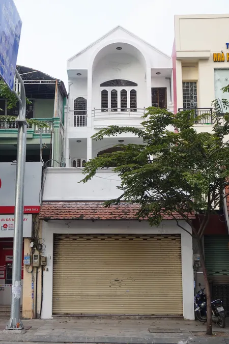 Mặt tiền rộng tại vị trí vàng trên đường Trường Sơn - Trần Quốc Hoàn!
