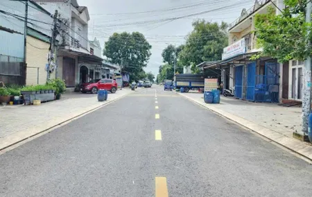 Bán lô đất ngay đường nguyễn hữu cảnh dt 95m2 cách go! dĩ an chỉ 2p di chuyển có thổ cư, sổ sẵn