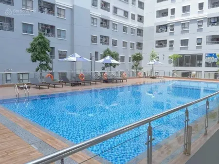 Bán nhanh căn hộ 2pn, 70m2, có sổ đối diện công viên, trường học, cạnh chợ giá 2 tỷ 3 bớt lộc