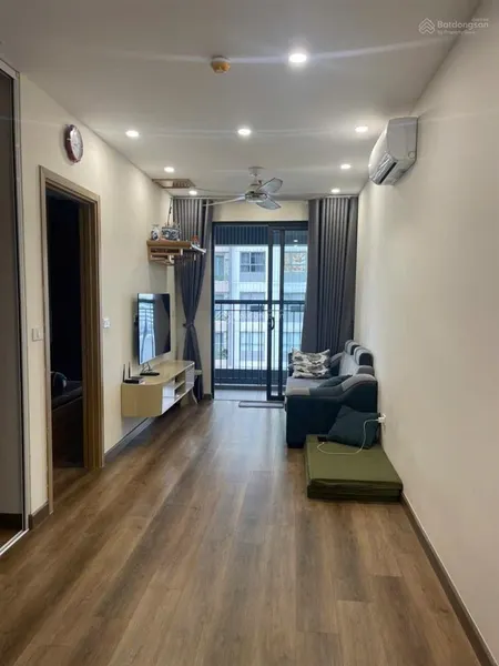 Bán căn hộ 2pn 60m2 tầng trung, hướng đông bắc, full nội thất, sẵn sổ giá 4tỷ85 bp