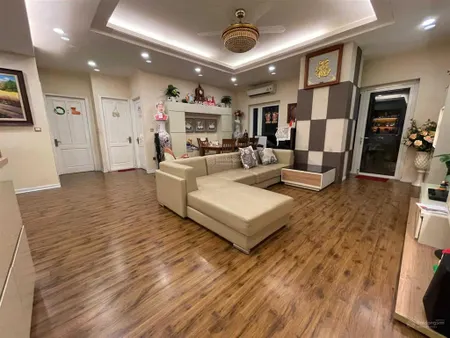 Chính chủ bán căn 3pn full nt xịn xò toà hei tower số 1 ngụy như giá tốt. 0961 846 ***