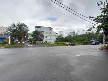 Bán 139m2 đất góc 2 mặt tiền đường nguyễn xiển và nguyễn đình trân