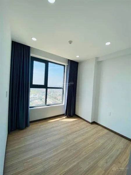 Bán gấp bcons plaza giá 1,63 tỷ 2pn 2wc sổ hồng sẵn