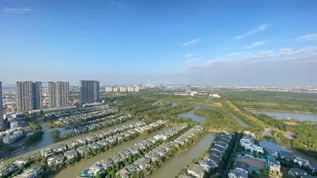 Cần bán căn 2 ngủ skyforest view btđ 63m sử dụng tầng đẹp view btđ giá 4.35 tỷ 0961 694 ***