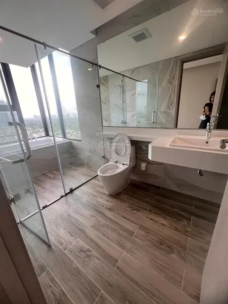 Cần bán căn 3 ngủ khu skyforest tầng 3x 93m thông thuỷ view btđ cự đẹp giá 6.6 tỷ bao phí