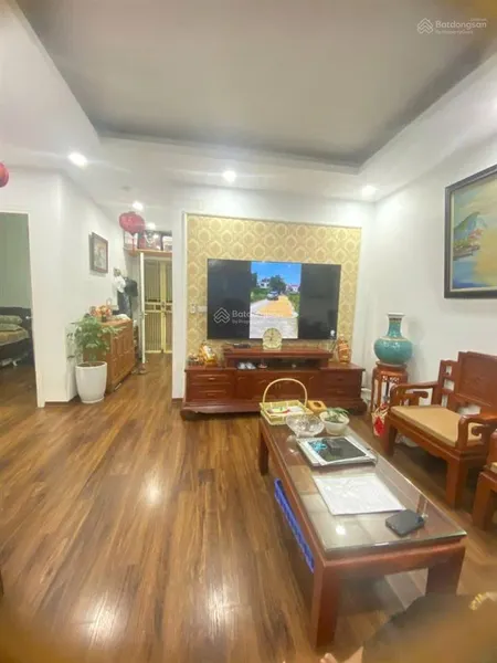 Căn chung cư 3pn, 2wc diện tích 76m2, toà hh3 linh đàm hoàng mai, nội thất đầy đủ