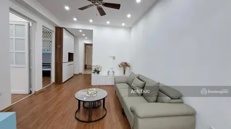 Bán gấp căn hộ 2pn, 1wc tại tòa n2e khu đô thị trung hòa nhân chính, 5,05 tỷ, 66,8m2
