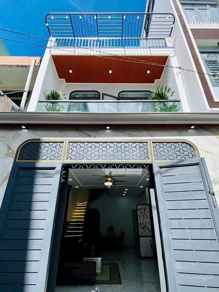 Cô vân đi mỹ ở cần bán nhà nguyễn thái bìnhq1, gần chợ dân sinh. 4tỷ560/67,6m2 đang cho thuê 29tr