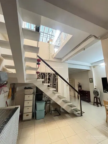 Nhà nở hậu hồ biểu chánh 80m2 sát hẻm xe hơi gần mặt tiền khu vip dân trí chỉ 8.95 tỷ