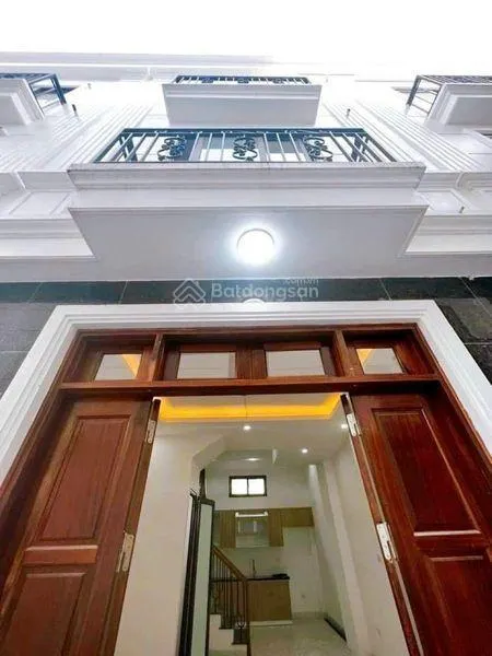 2.5 tỷ nhà mới 4 tầng x 35m2, ngay ql6 mở rộng, đầy đủ công năng, chợ ngay nhà 0946 393 ***