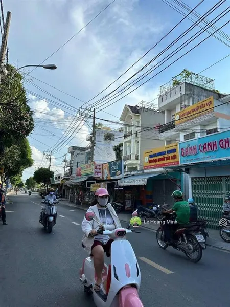 Nhà shr 200m2 đúc 2 tầng mặt tiền nguyễn thị đặng đoạn sát bên trường nguyễn huệ, võ trường toản