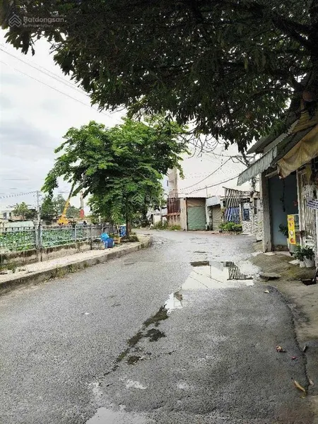Bán nhà 2 tầng đường vườn lài, phường an phú đông, q12,dt 200m2(5,8x38). hẻm 10m.dòng tiền 20tr/th.