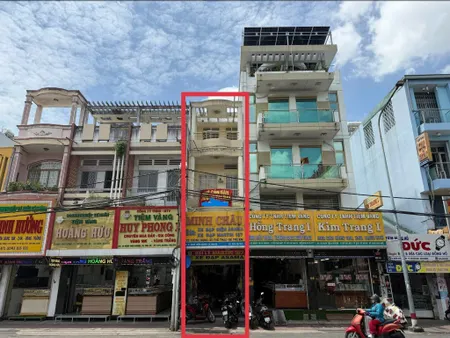 Bán nhà MT CHỢ THỦ DẦU MỘT 75m² ngang 3m giá 35 tỷ Phường Thủ Dầu Một 0815422197