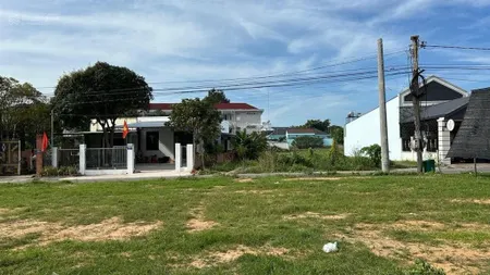 Cần bán 2600m2 đất tt phước bửu, có 60m2 thổ cư, gần hồ sông kinh cách biển hồ tràm 6km