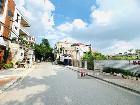 Bán lô 66m2 mặt đường 83 vạn mỹ ngô quyền