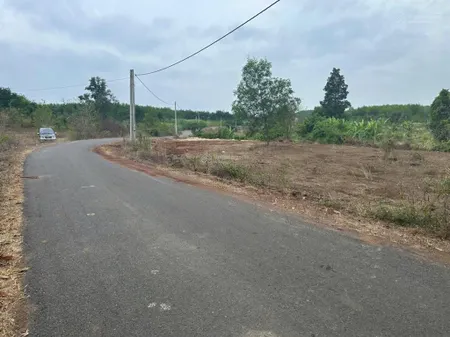 Đất nghỉ dưỡng view suối đẹp có 100m mt đường nhựa, gần 100m suối, dt 1790m2 giá rẻ chỉ 1 tỉ 550tr