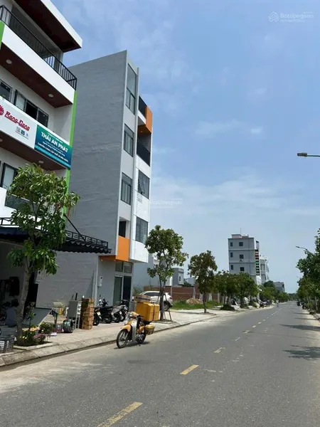 Đất góc 2 mặt tiền phan thị nể cách biển 100m. trục thông biển. s= 94m2 ngang 6.6m giá 8.45 tỷ