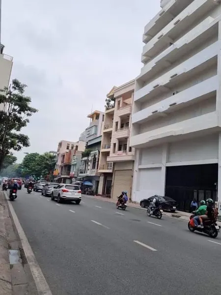 Bán nhà 3 tầng Mặt Tiền Hồng Hà Tân Bình