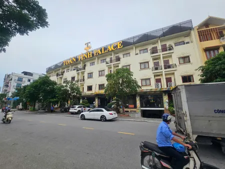 Bán đất mặt chính đường nguyễn quyền bồ sơn 100m2 mặt 5m đông nam giá 14 tỷ