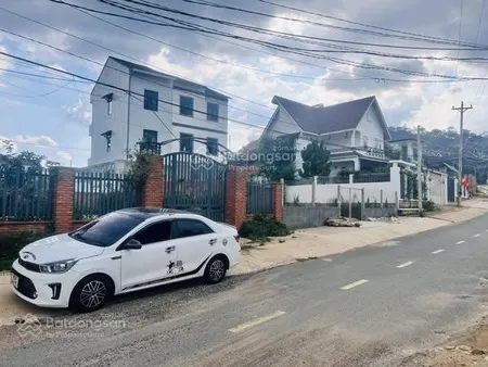 Đất biệt thự mặt tiền đường đa phú, dt 250m2, đường nhựa ô tô, view đẹp. giá 7.8 tỷ
