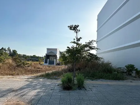 Bán đất 156,8m² ngang 6m giá 5.7 tỷ Phường Bà Rịa