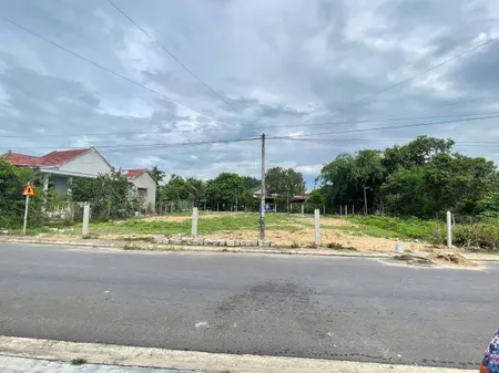 Bán lô đất 2 mặt tiền đường thành hồ