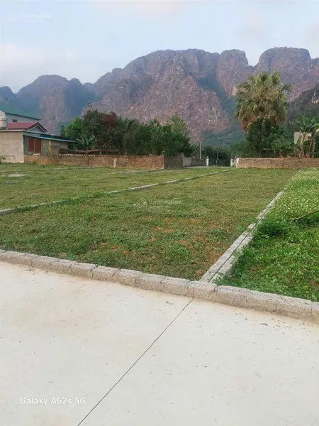 Bán gấp đất tại thị trấn chi nê, lạc thủy, hòa bình, 222m2, 979 triệu, hơn 4tr/m2, mua ngay kẻo lỡ