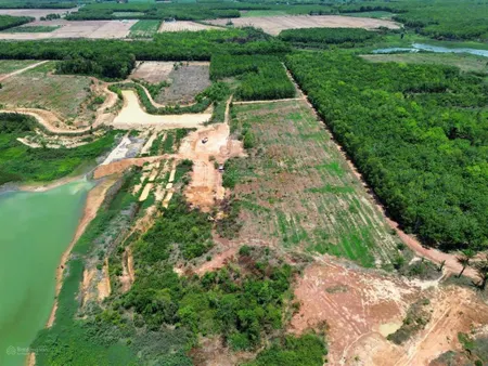 2,48ha, 215m mặt tiền đất view hồ dầu tiếng xã minh thạnh tp hcm. giá 10.5 tỷ. định 0936 419 ***