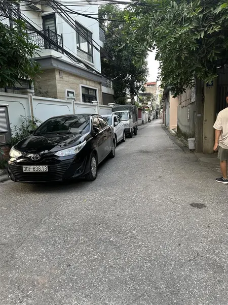 Chính chủ bán nhà 48 m2 xây 6 tầng thang máy ô tô 7 chỗ vào nhà ngay sau chợ thạch bàn