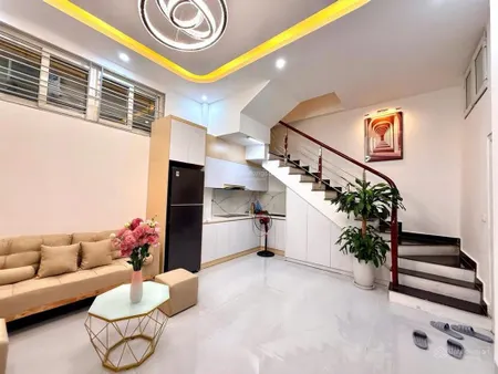 Bán nhà riêng phố thịnh quangđống đa, 35m2, ô tô, full nội thất ở ngay. giá 7.5 tỷ. 0904 161 ***