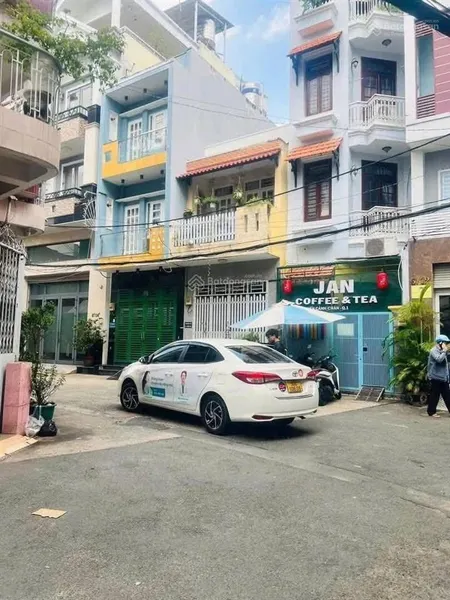 Xe hơi vô nhà 5 tầng btct 6pn lô góc 2mặt hẻm ko lộ giới trần đình xu 3.5x9m 8.19 tỷ