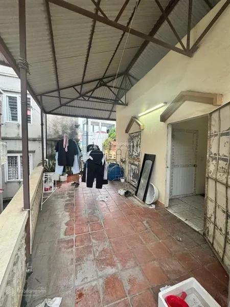 Giá đầu tư nhà võng thị 38m 4 tầng mặt tiền 5.8m giá 9.45 tỷ ngõ nông lô góc 3 thoáng