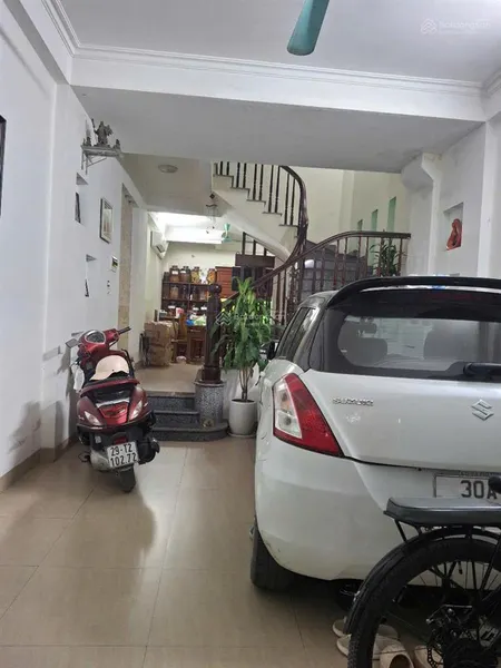 Hàng bè kiến hưng căn duy nhất 50 m2 5 tầng giá tốt 12,5 tỷ