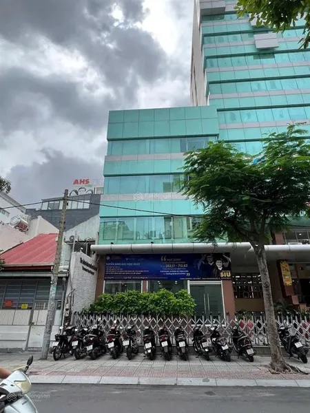 Building khan hiếm mt trần nhật duật, quận 1, dt 8x19m, 4 tầng hđt 250tr/tháng, 70 tỷ