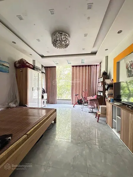 Nhà đẹp ở ngay trần phú, hà đông, 50m2x4 tầng, giá 11.6 tỷ, ô tô vào nhà, kinh doanh, 2 thoáng.