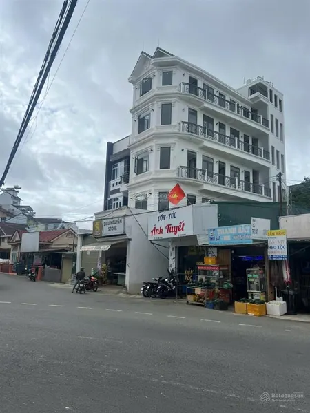 Cần bán lỗ lô đất hơn 500m2, giá chỉ 45tr/m2, mặt tiền 24m2, quy hoạch lô góc 3 mặt tiền.