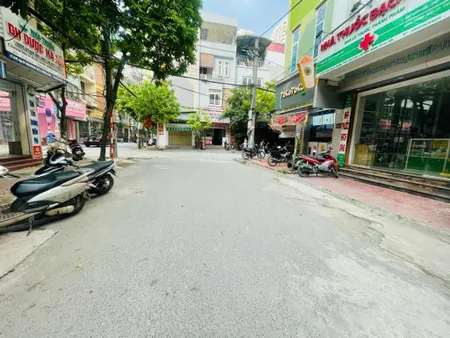 Bán đất mỗ lao 50m vuông vắn mặt tiền 4m, chỉ 20m ra đường ô tô tránh kinh doanh sầm uất!