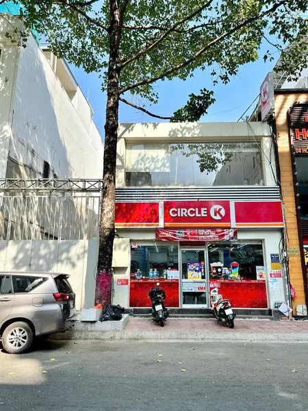 Bán rất gấp nhà siêu khan hiếm mặt tiền hai bà trưng dt 10 x 25m 3 lầu giá bán 68 tỷ tl