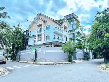 BDS HVL [NC] 🔥 BIỆT THỰ KHU VIP TRẦN NÃO – QUẬN 2