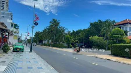 Kẹt bán 2247m2 view biển mặt tiền nguyễn đình chiểu, hàm tiến khu phố 1 giá tốt 37.8tr/m2