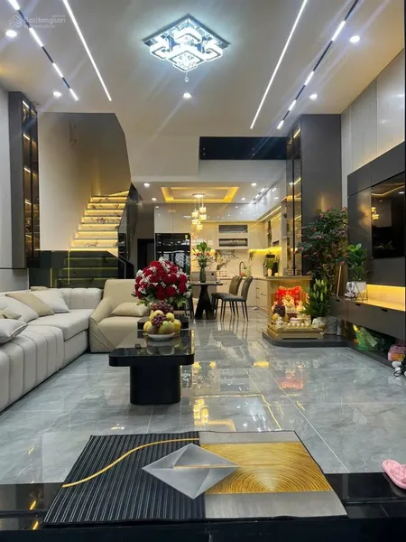 Cần bán gấp nhà 3 tầng cồn dầu 23, hoà xuân, cẩm lệ, đà nẵng xây ở kiên cố