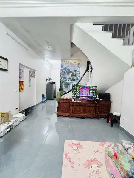 Bán nhà riêng tại định công thượng, 10,85 tỷ, 54m2, view đẹp chỉ với